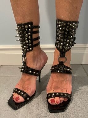 NIB DARKER WAVE Metal Spike High Heel Ankle Cuff Sandals